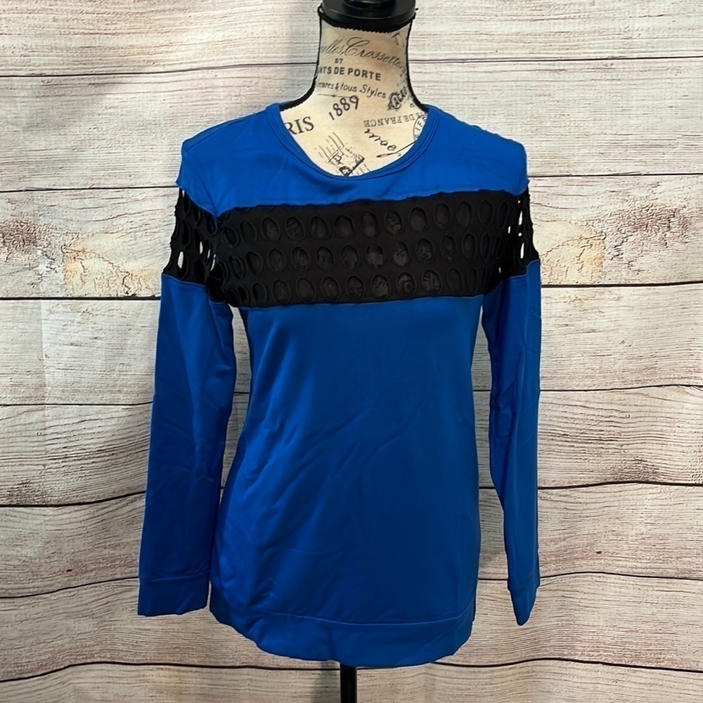 Pete Collection Top Long Sleeves Ripped Net Detail Size Small Blue